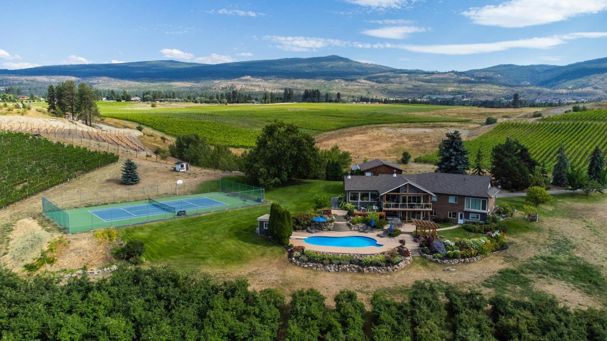 Villa Crawford View Kelowna Exterior foto